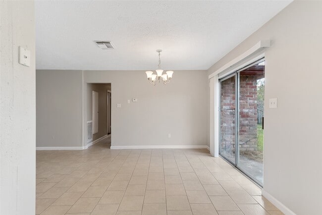 Foto del edificio - 743 Deercrest St