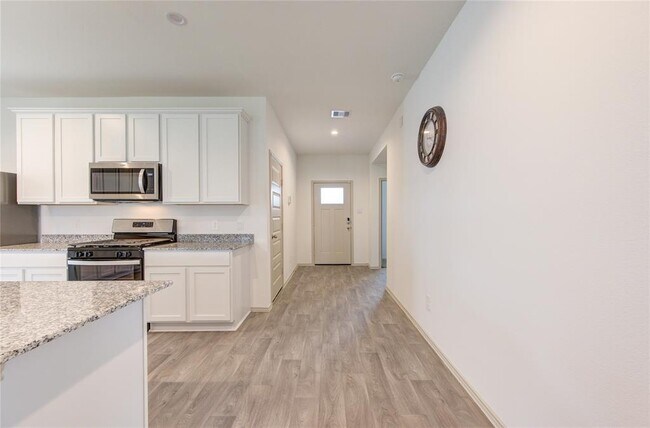 Building Photo - 7126 Dawn View Ln