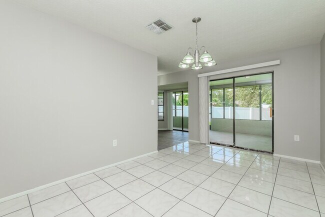 Foto del edificio - 8630 Indies Dr