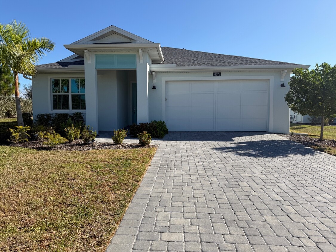 Photo - 16378 Preservation Blvd (Punta Gorda, FL)