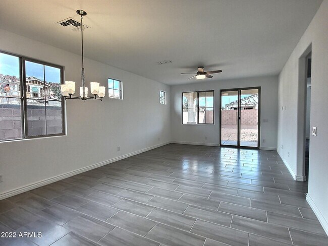 Building Photo - 11011 E Tesla Ave