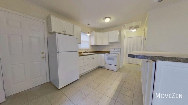 Foto del edificio - 2256 W Lake Shore Dr