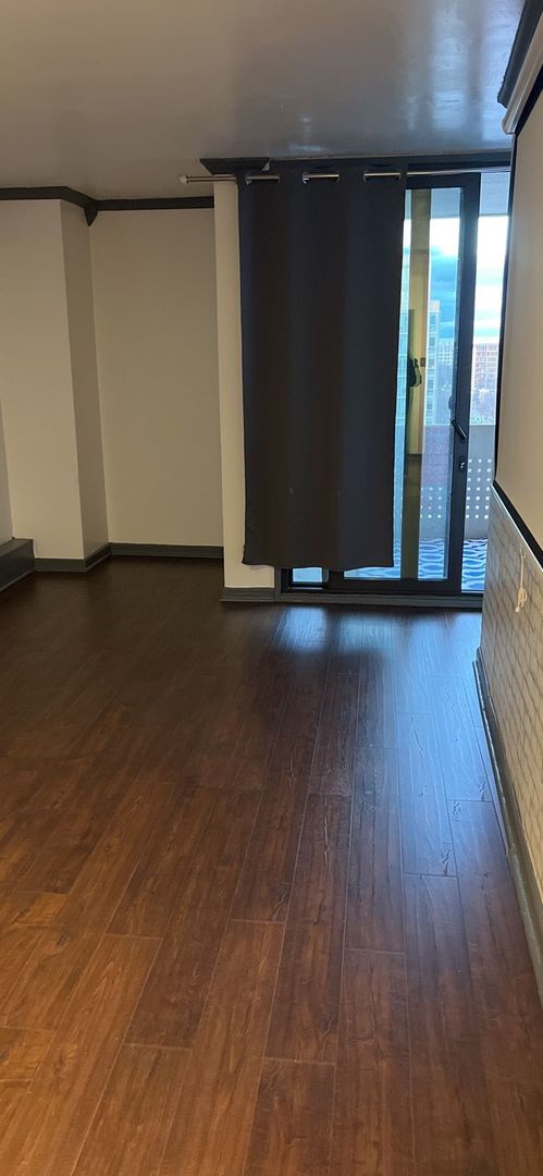 Building Photo - Amazing Studio Condo Unit in Southwest Wat...