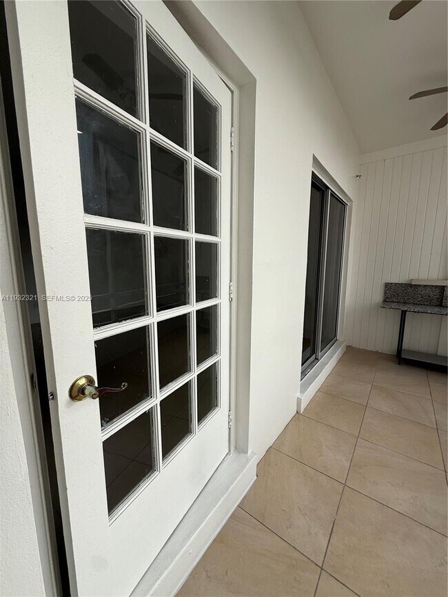 Foto del edificio - 2431 SW 82nd Ave