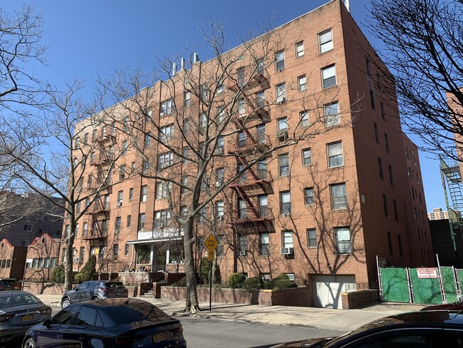 Building Photo - 359 Ovington Ave