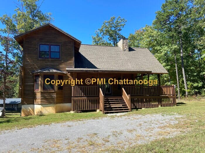 Foto principal - Exquisite Log Cabin Home on Large Private Lot