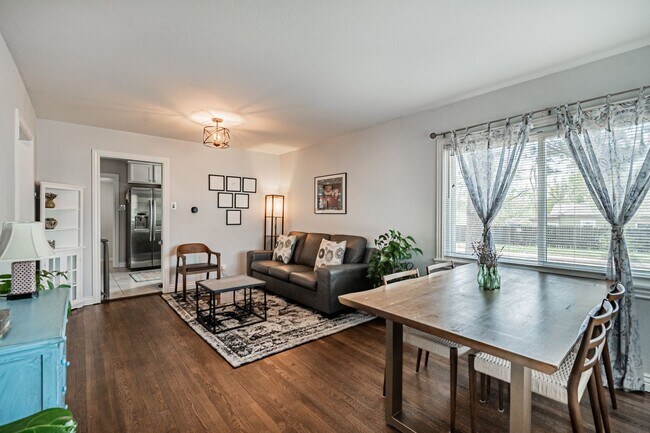 Foto del edificio - Barnum 3BD, 2BA Home with Fenced Back Yard...