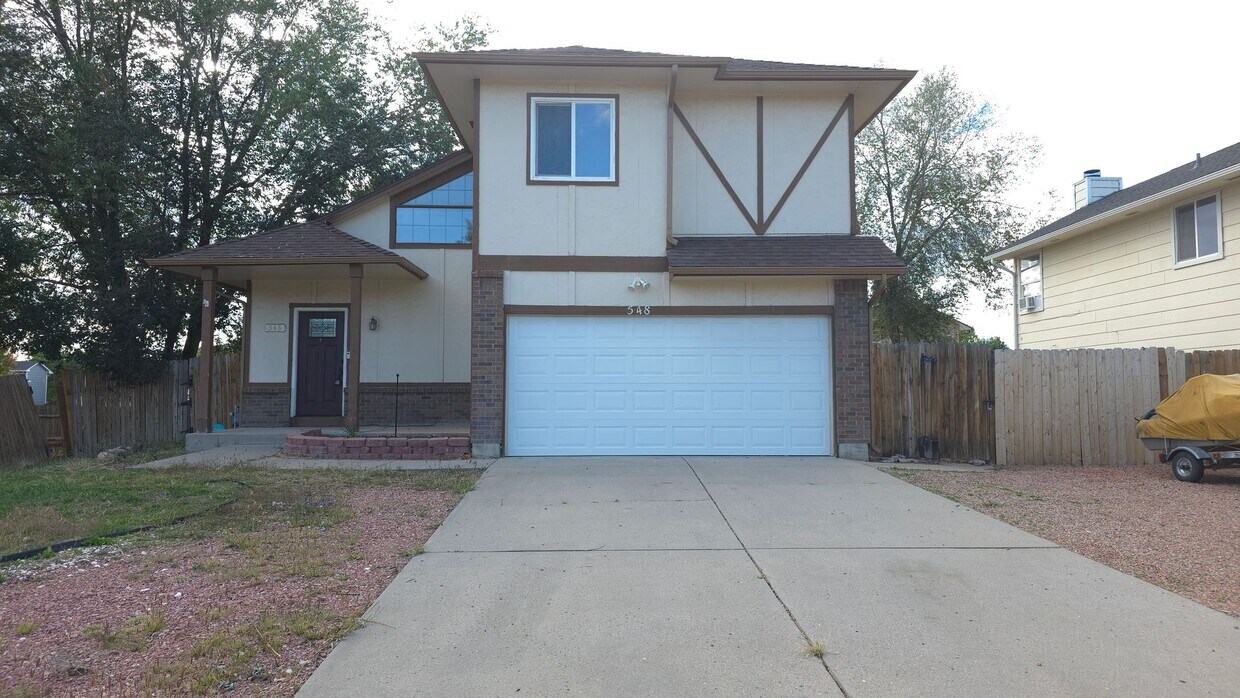 Tri-level home near Ft. Carson!!! - Tri-level home near Ft. Carson!!!