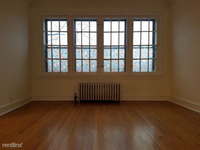 Foto del edificio - 1643 W Touhy Ave