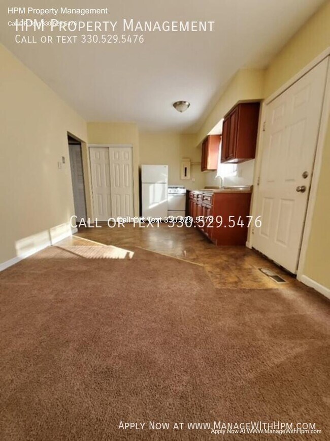 Foto del edificio - 2383 Newton-
