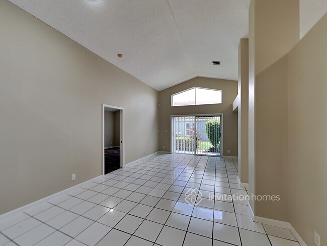 Building Photo - 7627 Stirling Bridge Blvd N