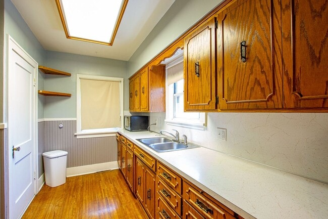 Foto del edificio - 3 Bedroom / 1 Bath Home with Washer/Dryer ...