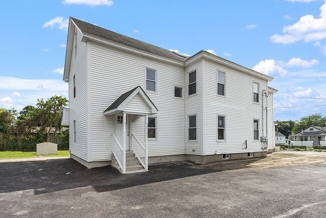 Building Photo - 325 Greenwood St