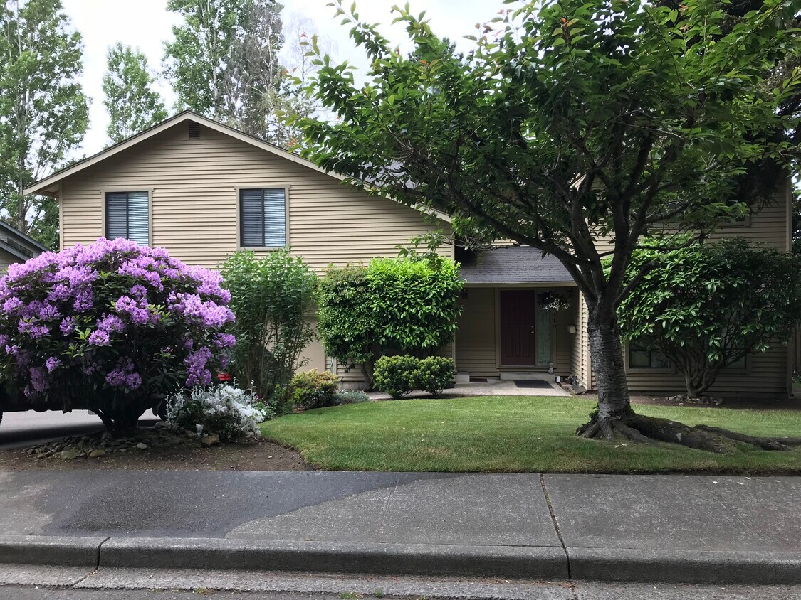 Foto principal - 17911 Stone Ave N