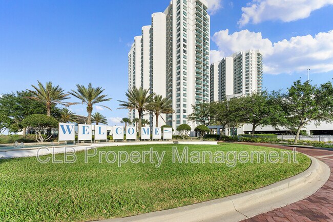 Foto del edificio - 241 Riverside Dr