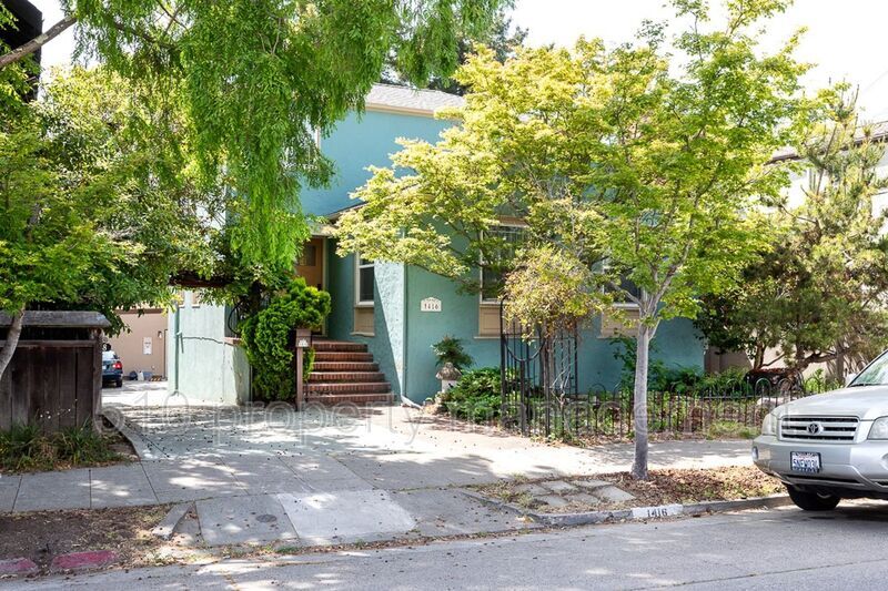 Primary Photo - 1416 Oxford St