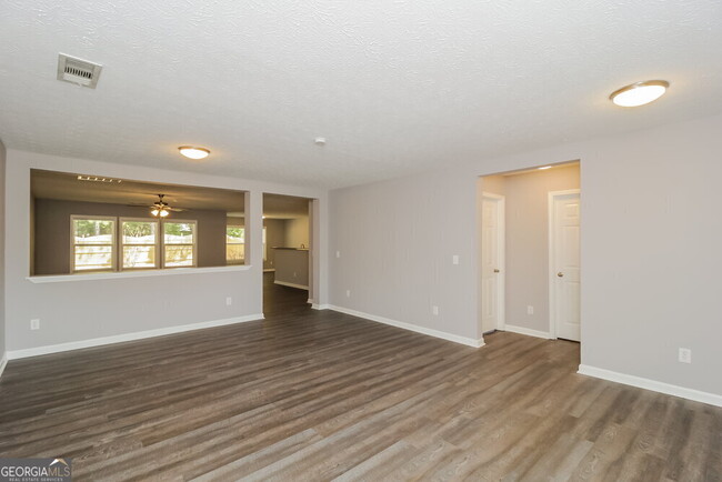 Building Photo - 12 Laurel Branch Ct