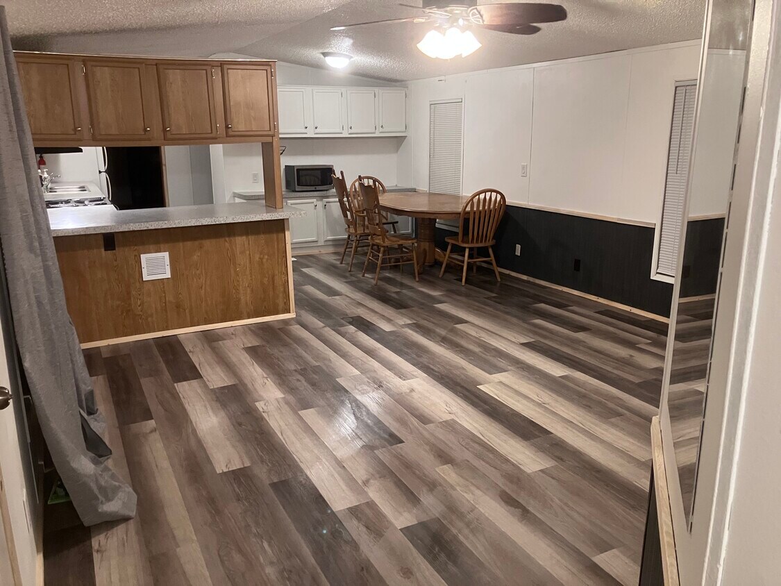 Foto principal - 227 F St