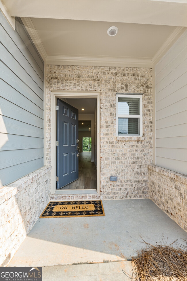 Building Photo - 160 Hazel Dr