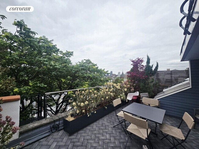 Foto del edificio - 518 E 11th St