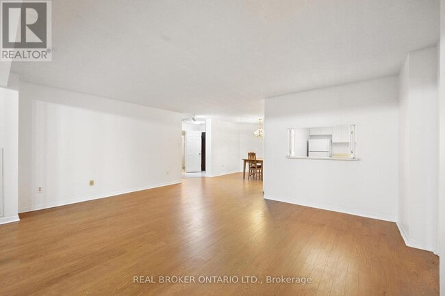 Photo du bâtiment - 280-2280 Simcoe St