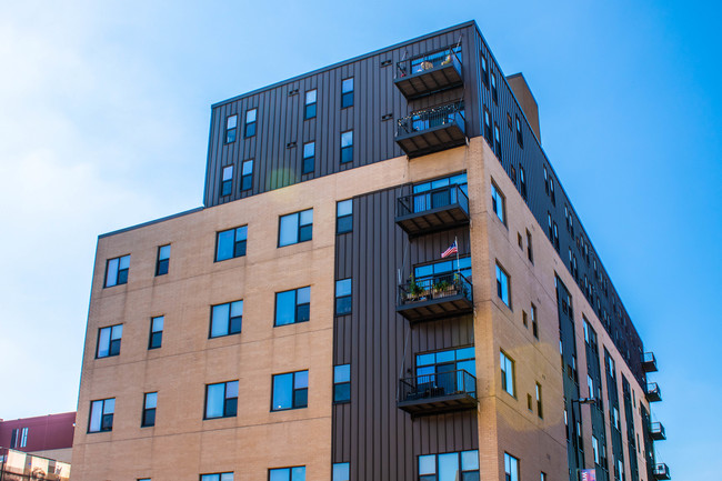 Exterior - Flats On The Fox Apartments