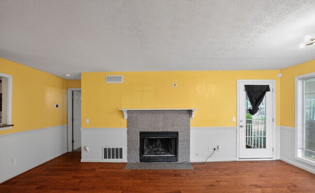 Foto del edificio - Room in Condo on Gettysburg Pl