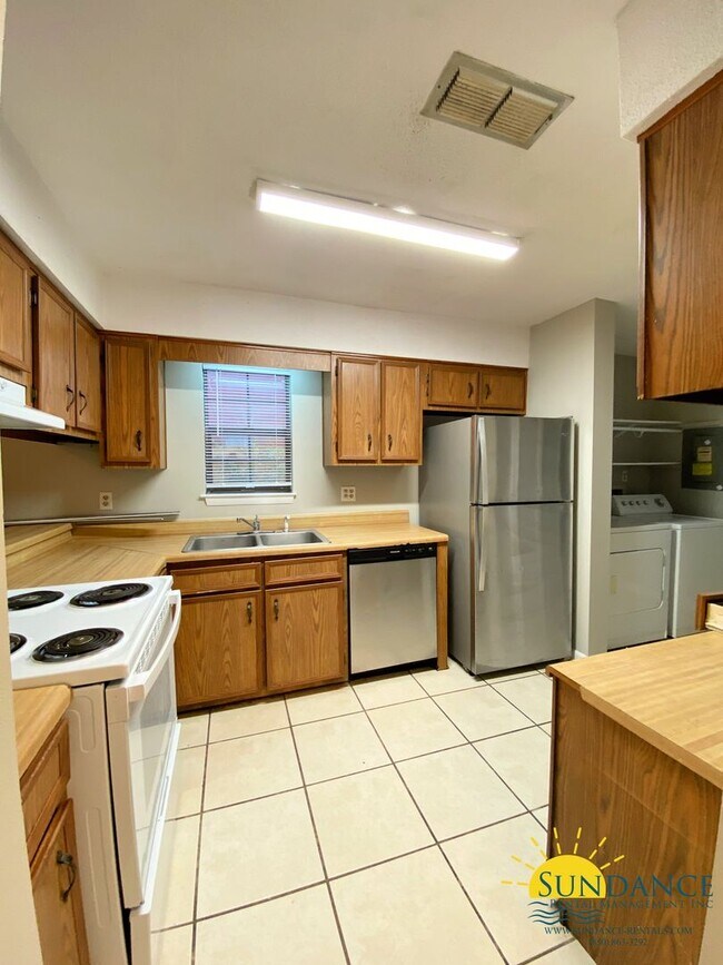 Foto del edificio - Nice 2 Bedroom Townhouse in Fort Walton