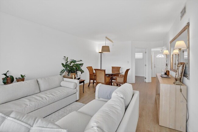 Foto del edificio - 9820 S Hollybrook Lake Dr