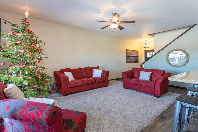 Building Photo - 9523 N Dorset Rd