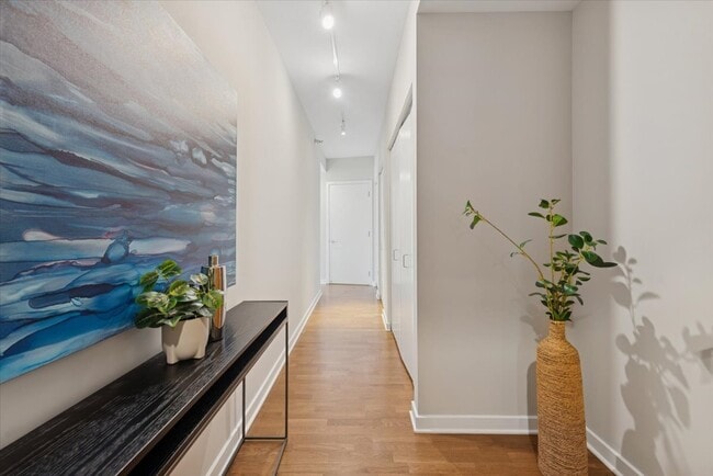 Building Photo - 330 W Grand Ave