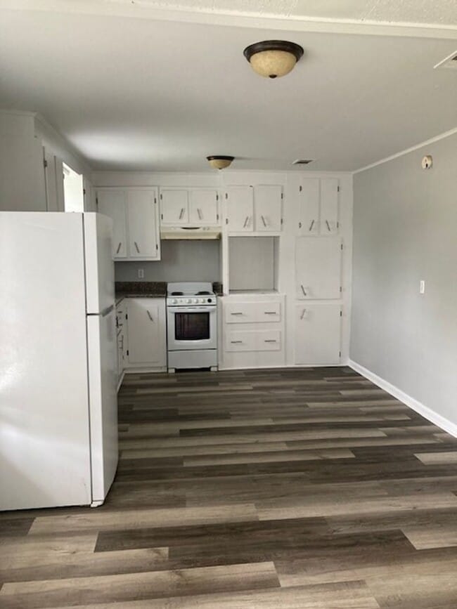 Building Photo - Gulfport 3 Bedroom