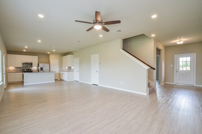 Building Photo - 2511 Shining Spur Ct