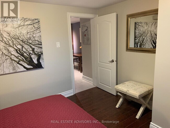 Photo du bâtiment - 72 Mendota Rd