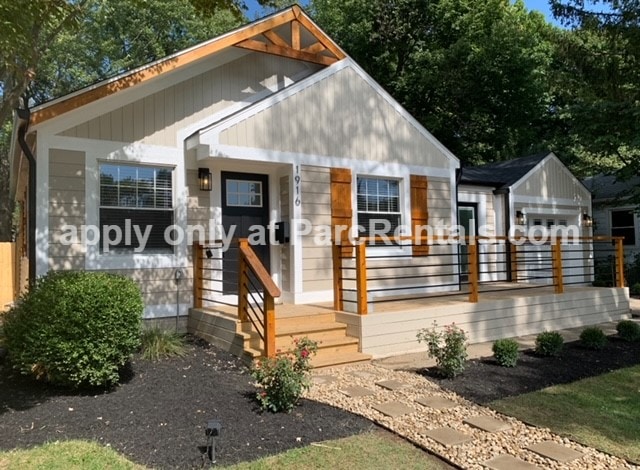 Photo - 1916 E 65th St House