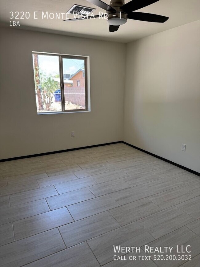 Foto del edificio - 3220 E Monte Vista Dr