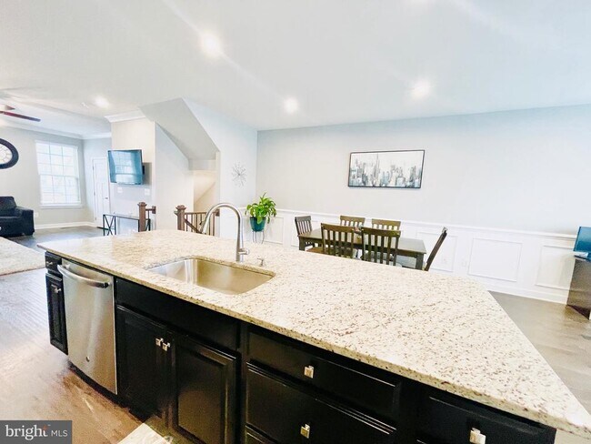 Foto del edificio - 18109 Red Mulberry Rd