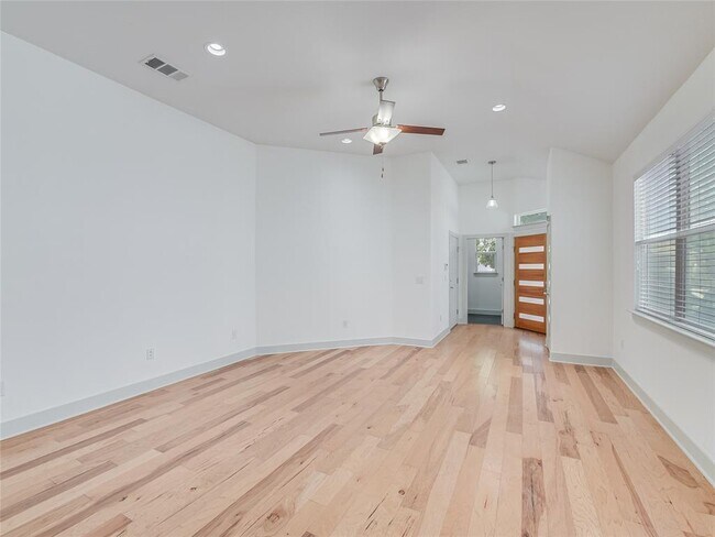 Foto del edificio - 7206 Lysander Ct