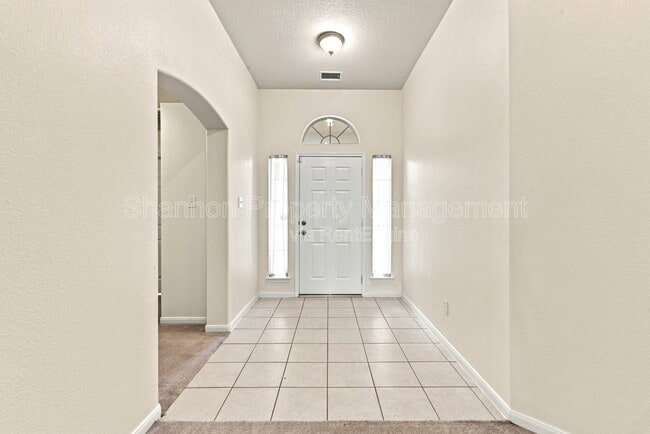 Building Photo - 2002 Roaring Springs Dr