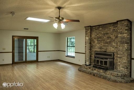 Building Photo - 419 Hickory Acres Ln
