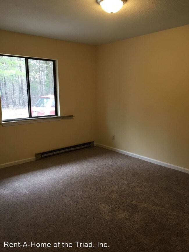 Building Photo - 3016 Sherrill Ave