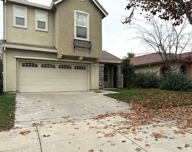 Building Photo - Pleasing 5/2 near college and UC