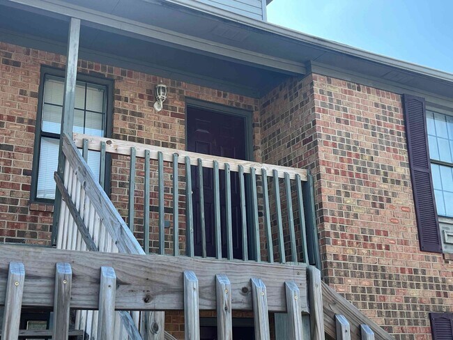Foto del edificio - 2409 Kelly Ave SW