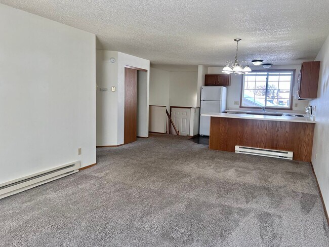 Foto del edificio - 3 Bed Townhome in South Fargo!