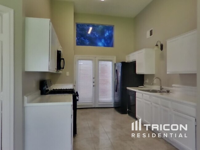 Foto del edificio - 8711 Croteau Dr