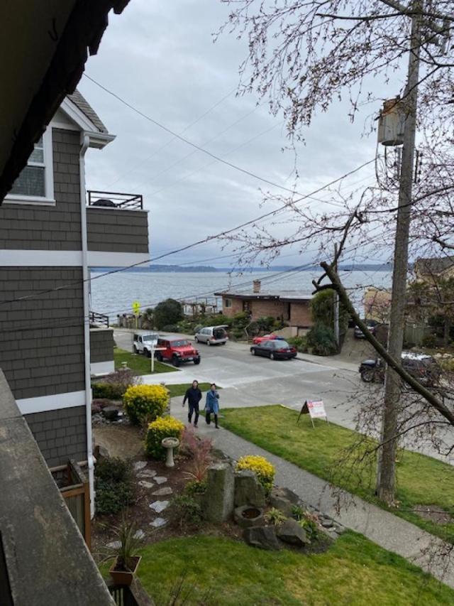 Building Photo - 2 bedroom in Seattle WA 98116