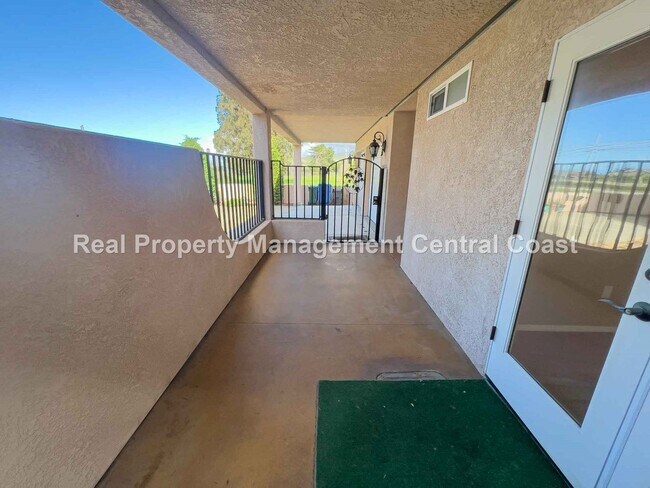 Foto del edificio - AVAILABLE NOW - Oceanview Home in Morro Ba...