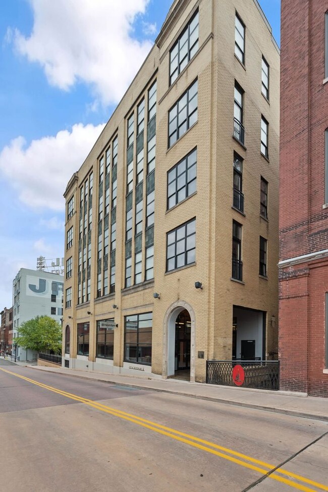 Building Photo - 1BR  Fire Street Lofts in Downtown Knoxvil...