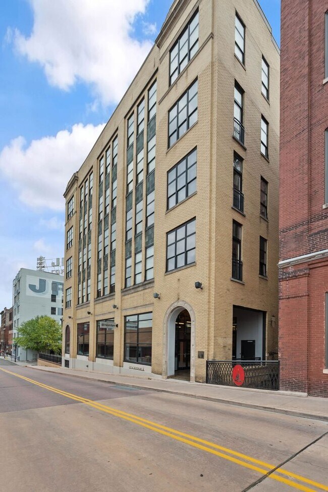 Foto del edificio - 1BR  Fire Street Lofts in Downtown Knoxvil...