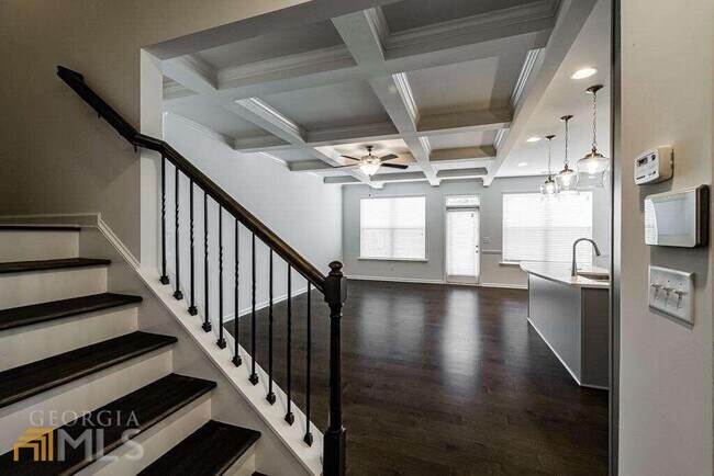 Building Photo - 2204 Bedell Dr